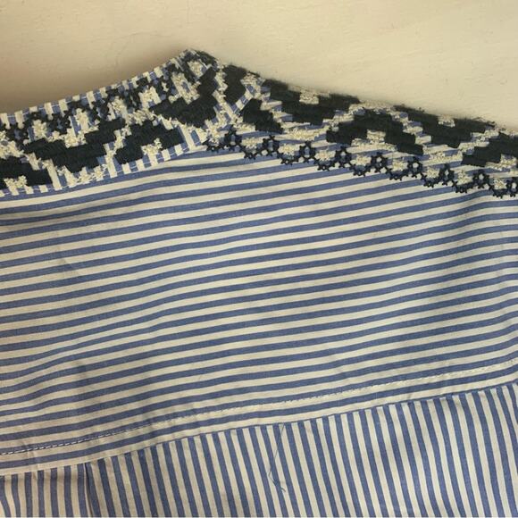 J Crew women's medium blue white striped pop over blouse tunic embroidered prep - Picture 5 of 11
